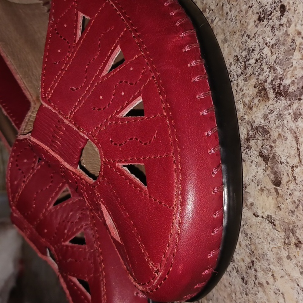 Shoes - Picture 2 of 3